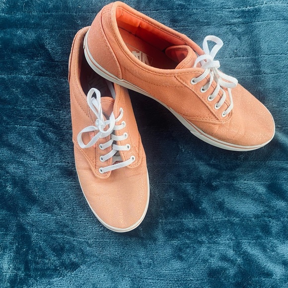 Vans Shoes - Vans Coral 🪸 Lace-Up Sneakers